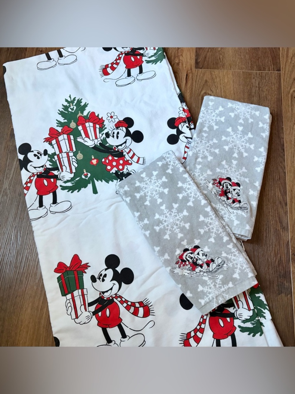 Disney Mickey and minnie christmas shower curtain